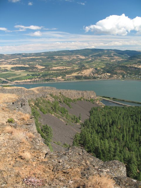 7.30.06 Coyote Wall, Labyrinth 092 